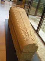 Cluny, Sarcophage merovingien, 6-7eme (1)